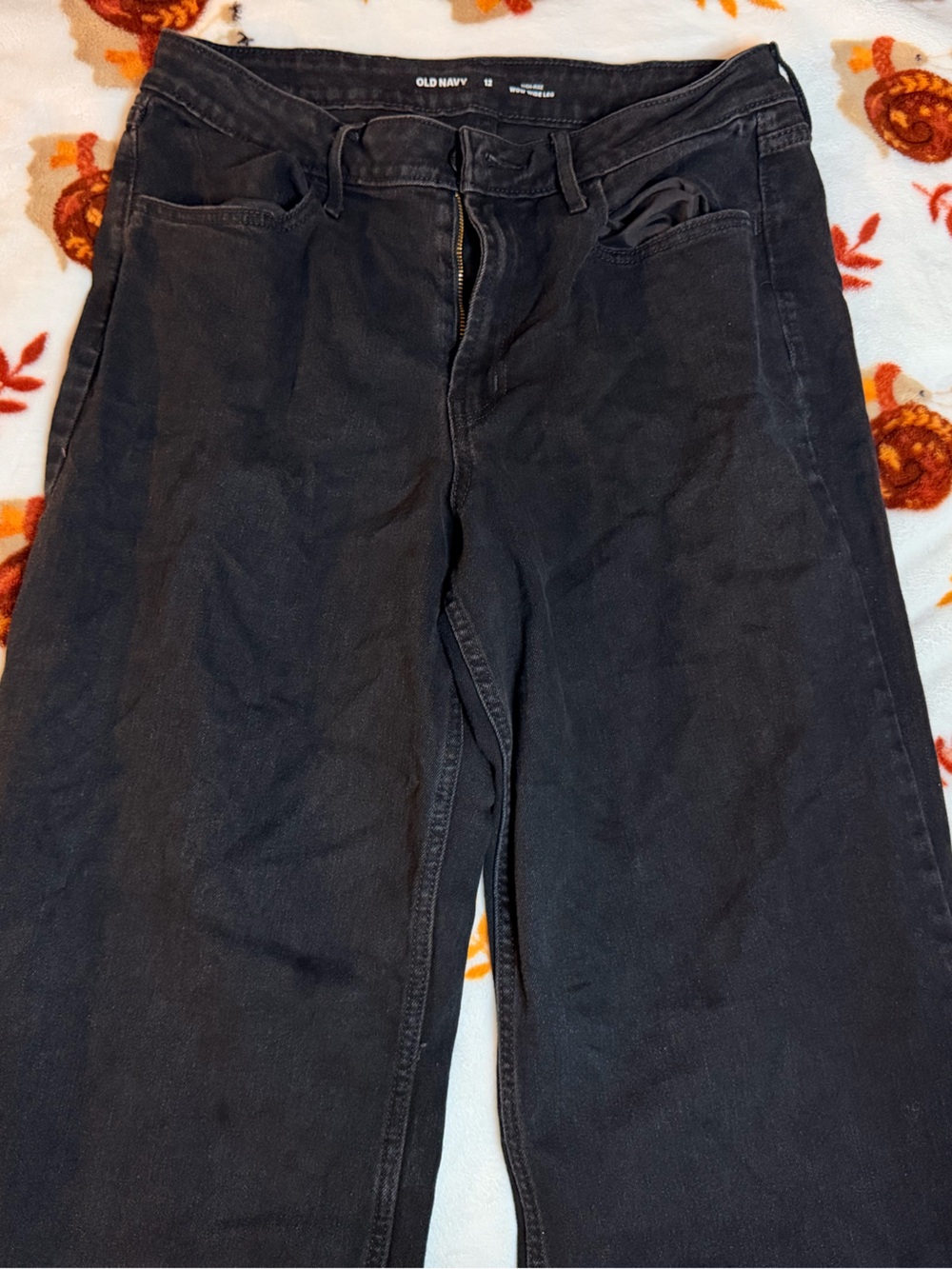 Old Navy women’s  Dark Charcoal Relaxed Jeans